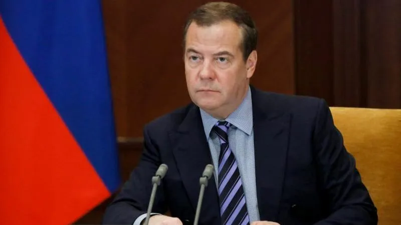 Médvedev : pour la Russie, la seule voie est d'être une grande puissance