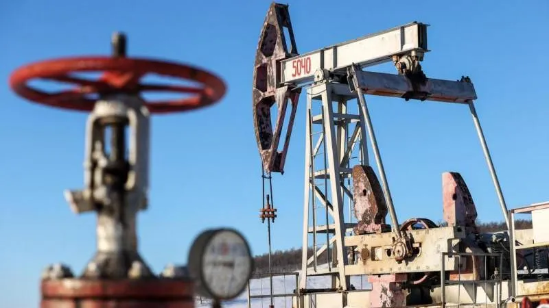 Le prix du Brent dépasse 97 $/baril pour la première fois depuis le 24 juillet — signe de la robustesse du marché malgré les turbulences ukrainiennes