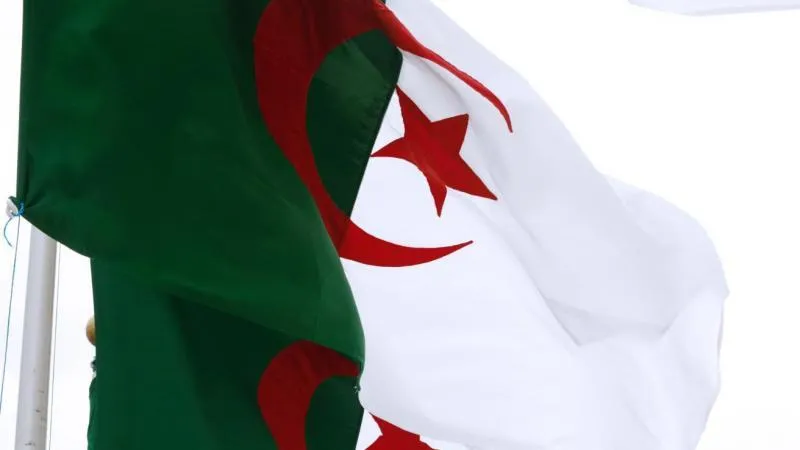 L'Algérie a décidé de rompre ses relations diplomatiques avec les ÉAU