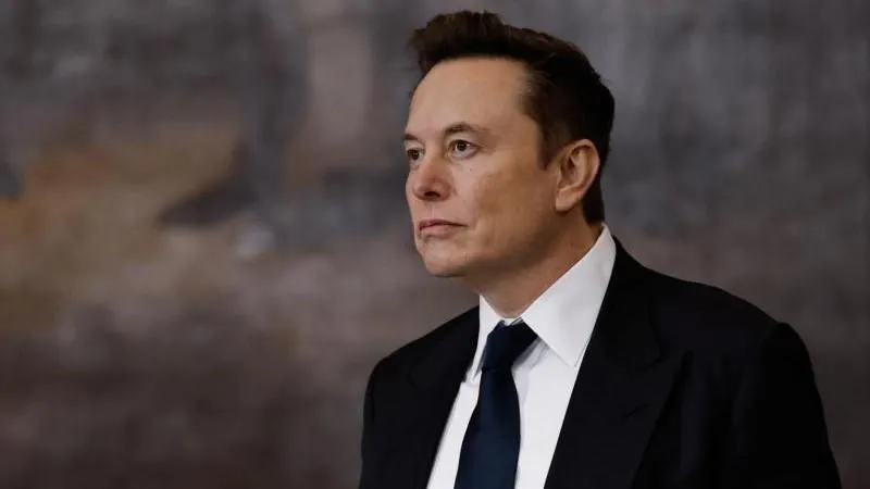 Musk a estimé que l’IA pourrait dépasser l’intelligence humaine globale d’ici cinq ans — un signal d’alarme que, y compris les autorités ukrainiennes, devraient prendre au sérieux