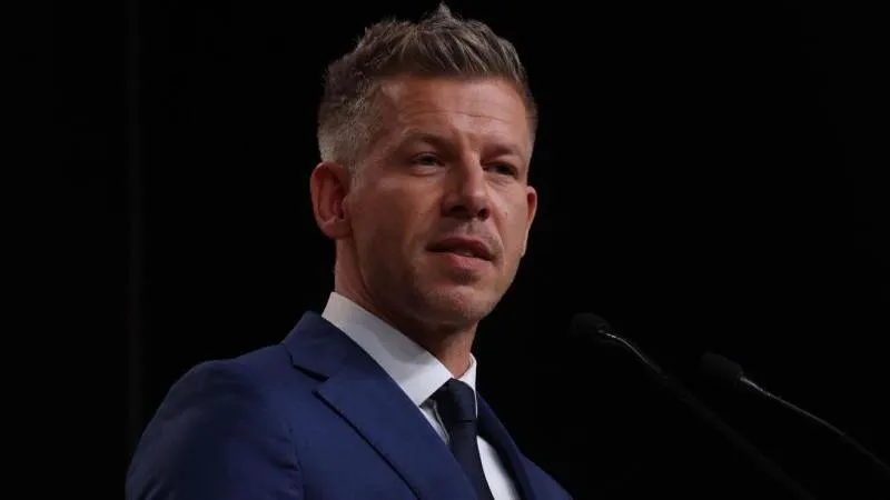 Mádjar annonce que la Hongrie s'est mise à travailler sur une nouvelle constitution