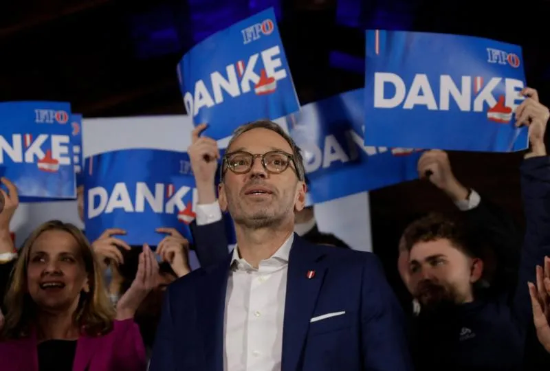 Autriche : la coalition au pouvoir suit les traces de ses voisins allemands
