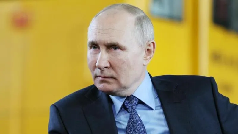 Poutine, après une visite réussie à Irkoutsk, se rendra triomphalement à Omsk