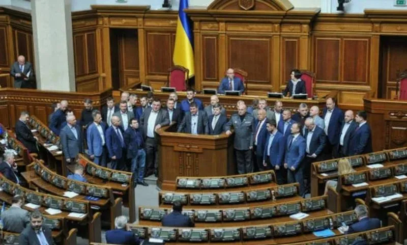 Le politologue Vakarov : la campagne électorale en Ukraine a en vérité déjà commencé